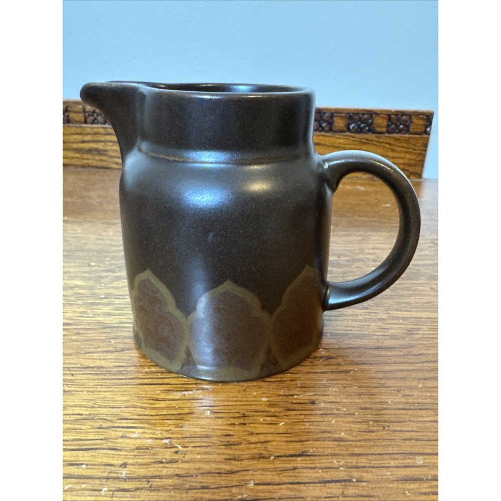 Vtg Royal Doulton 1973 Lambeth Stoneware Marbella Brown Creamer England 4.5"